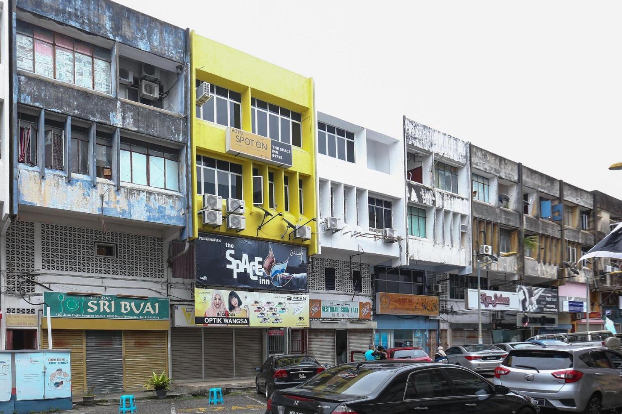 Spot On 90587 The Space Inn Kuala Terengganu Eksteriør bilde