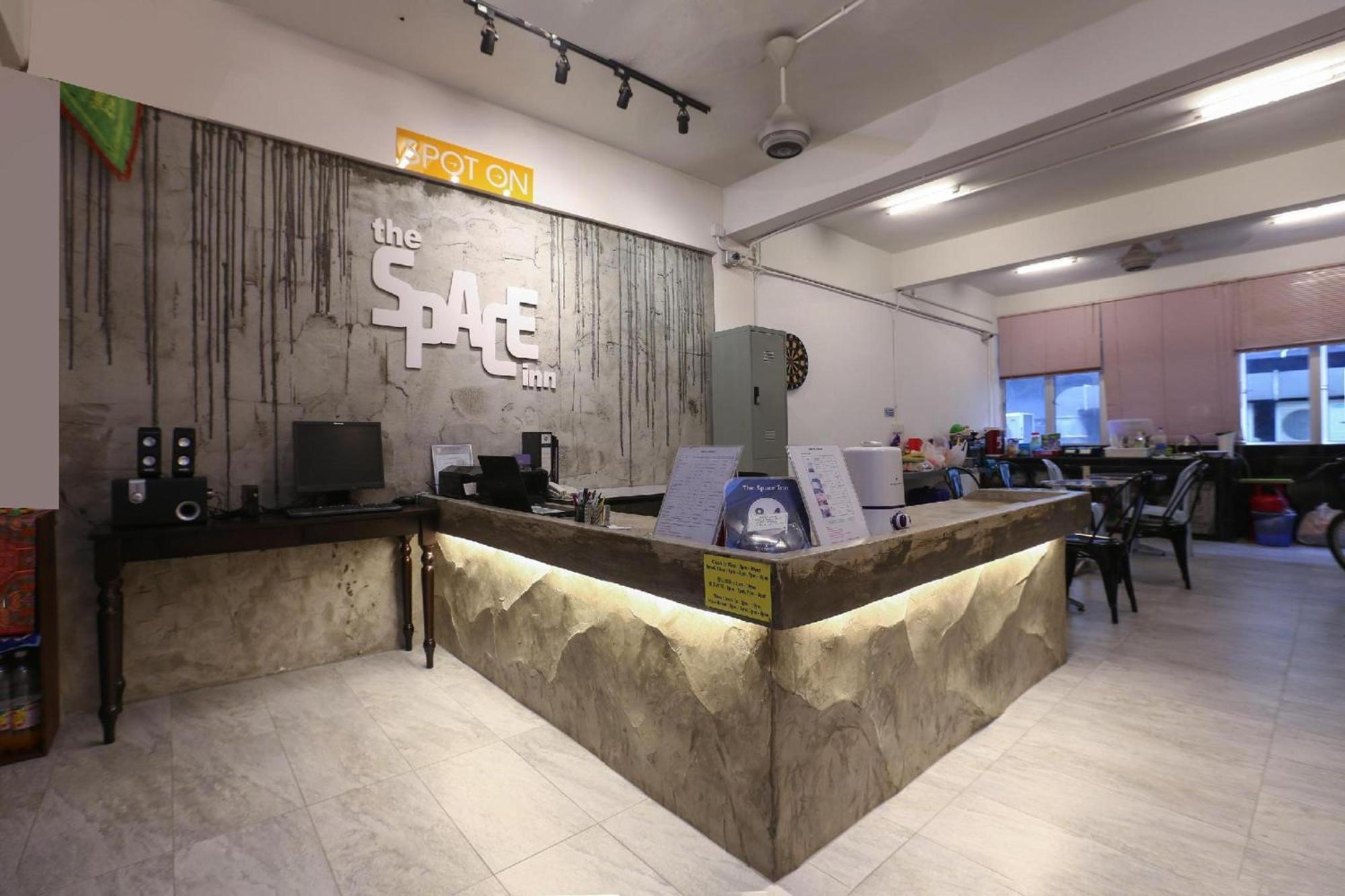 Spot On 90587 The Space Inn Kuala Terengganu Eksteriør bilde